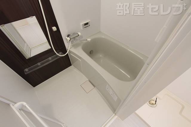 バス・シャワールーム　モデルルーム写真参照