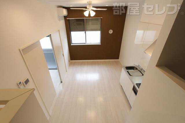 居室・リビング　モデルルーム写真参照