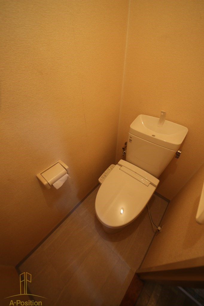 トイレ　エクセルハイム川富