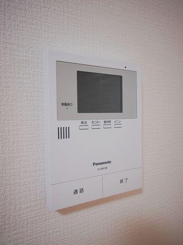 セキュリティ　モニター付きインターホンで防犯面も安心です