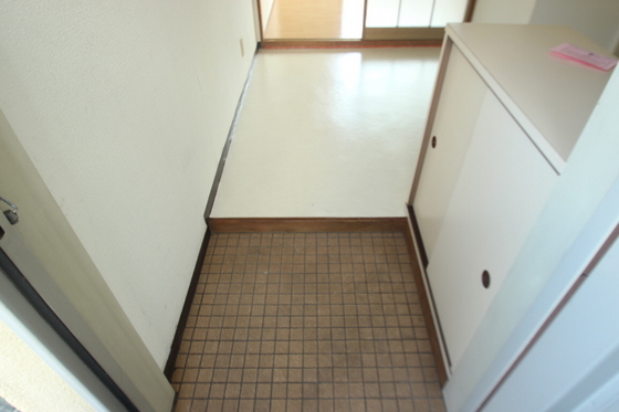 玄関　※別部屋の写真です