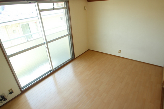 居室・リビング　※別部屋の写真です