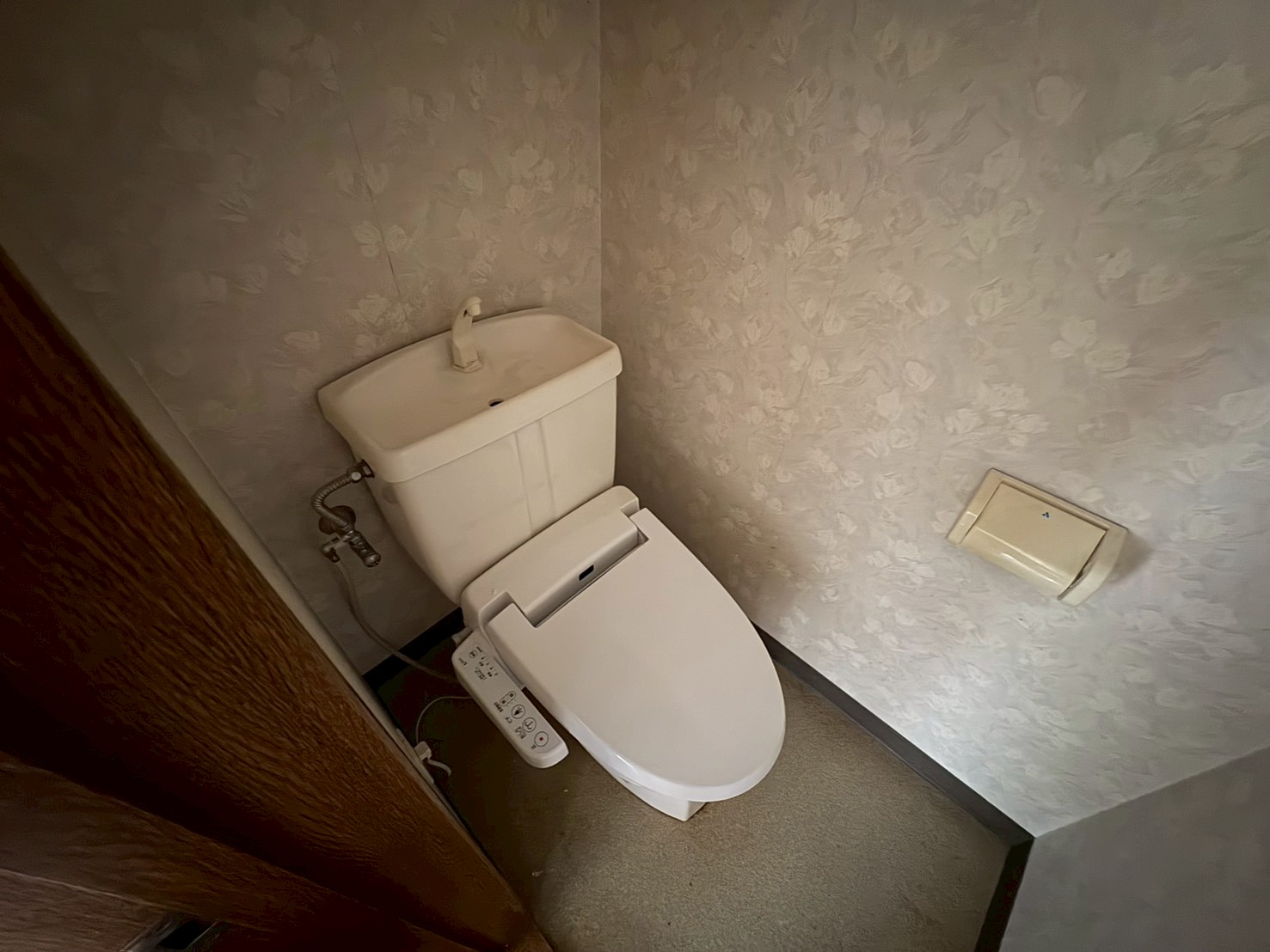 トイレ　現状優先