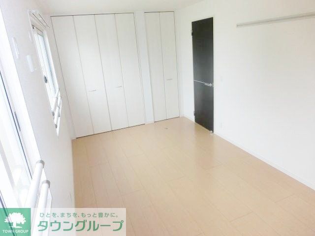 居室・リビング　明るい居室