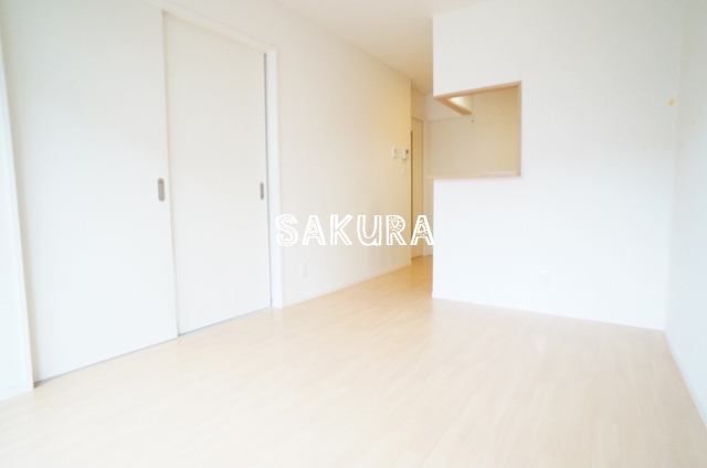 居室・リビング　開放感のあるゆったりとしたお部屋です♪