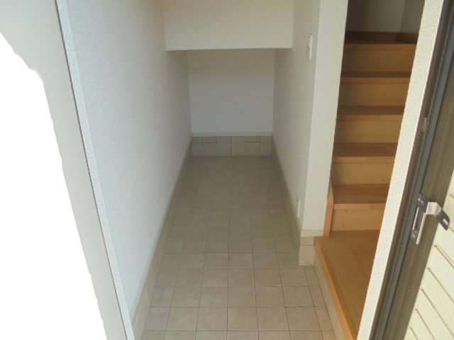 玄関　同型タイプ写真