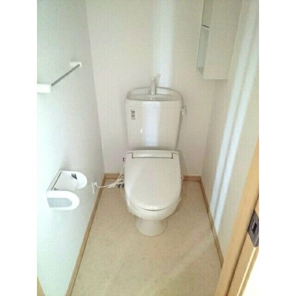 トイレ　同型タイプ写真