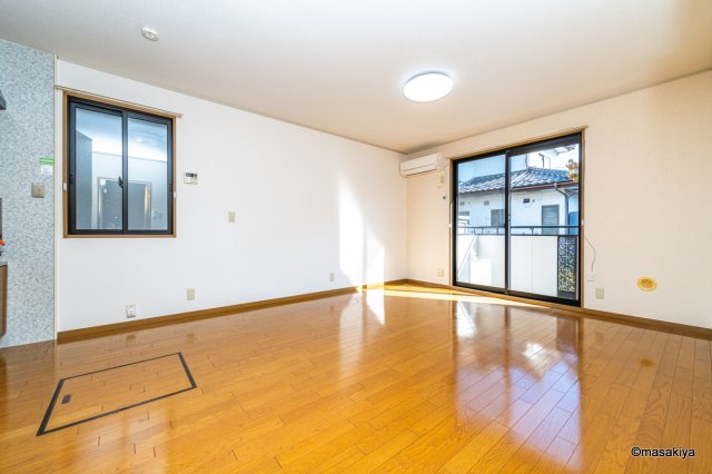 居室・リビング　リビング