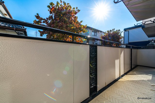 バルコニー　バルコニー