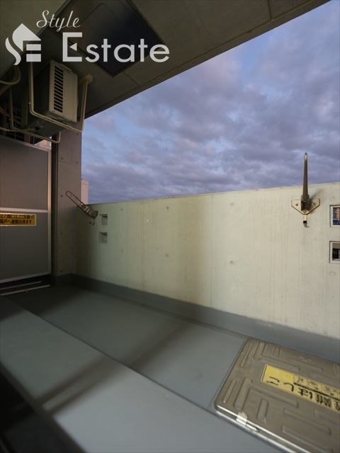 バルコニー　バルコニー