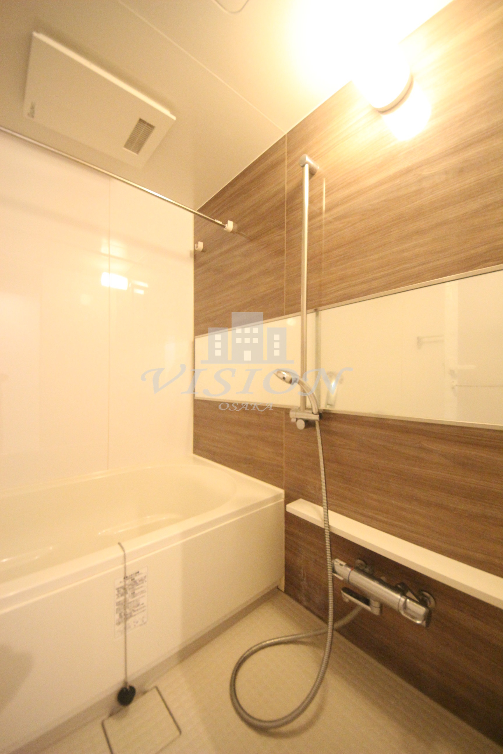 バス・シャワールーム　写真は別タイプとなります。