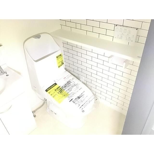 トイレ　別号室参考写真