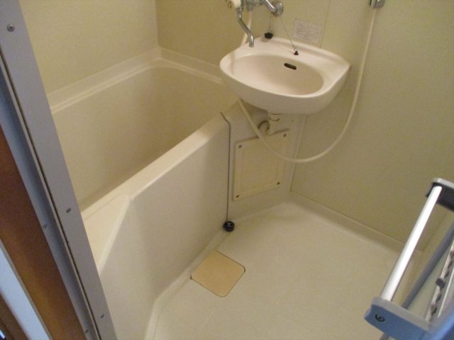 バス・シャワールーム　ハイム金山南