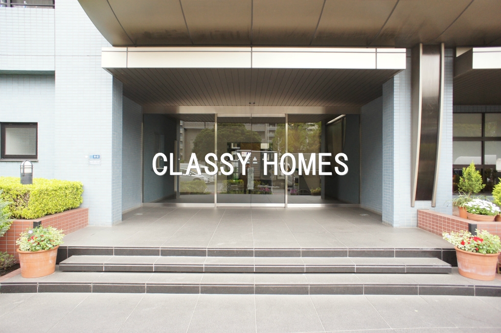 エントランス　1996年竣工　大森パーク・ホームズベイサイドコート