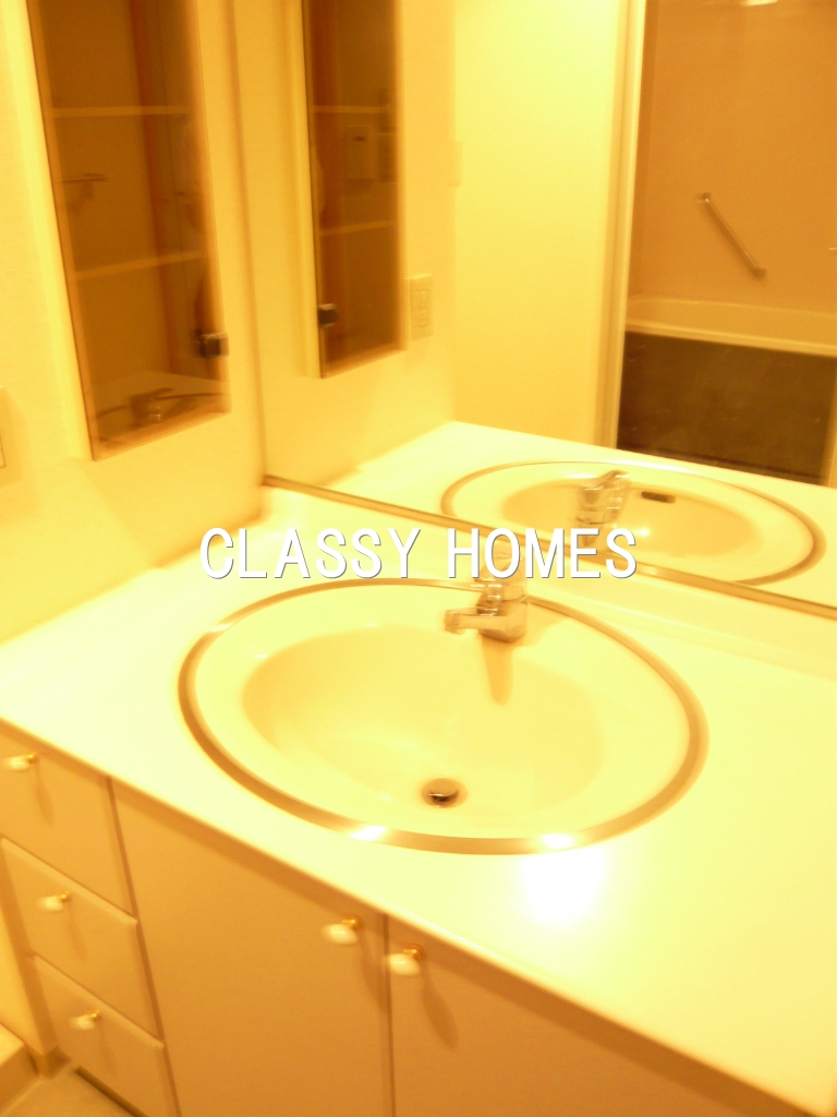 洗面設備　1996年竣工　大森パーク・ホームズベイサイドコート