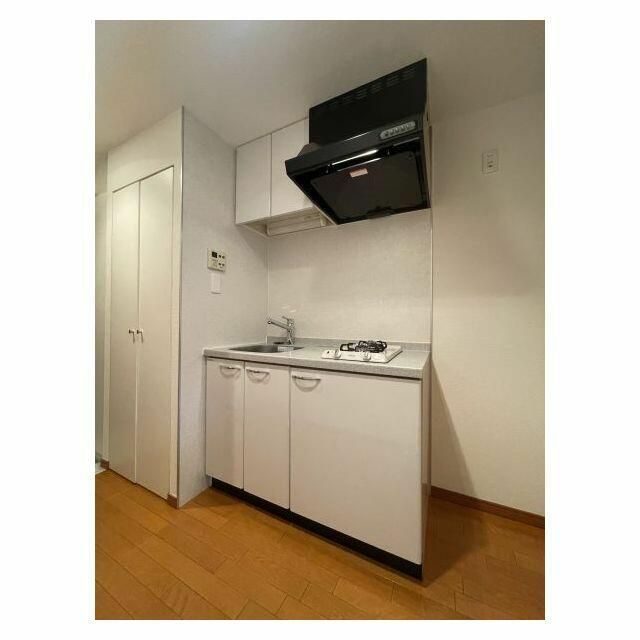 キッチン　※別部屋参考写真