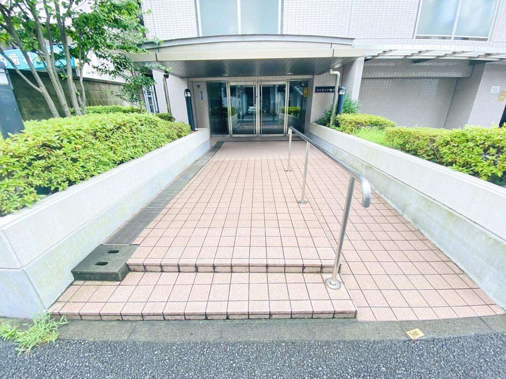 エントランス　エントランス
