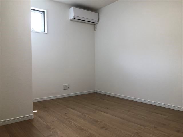 居室・リビング　※写真は別部屋です