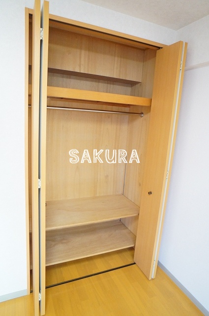 収納　お荷物の多い方でも安心のクローゼット付き♪