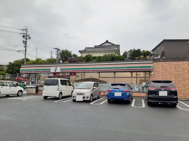 コンビニ　セブンイレブン（コンビニ）まで500m