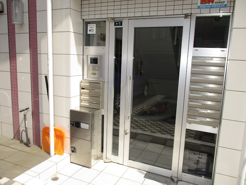 エントランス