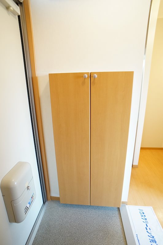 玄関　シューズボックス付き玄関。
