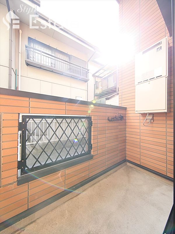 バルコニー　ベランダ