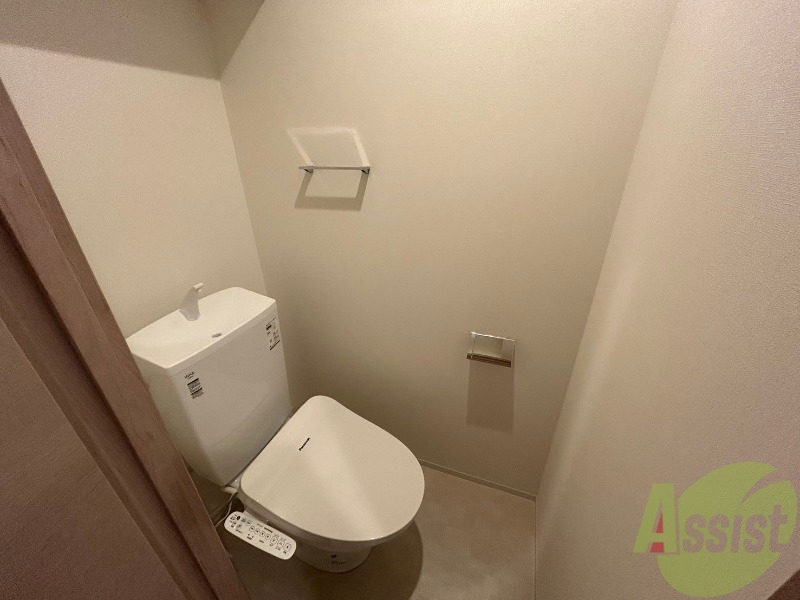 トイレ　こちらはトイレです。清潔感があり、安心して使用できます。