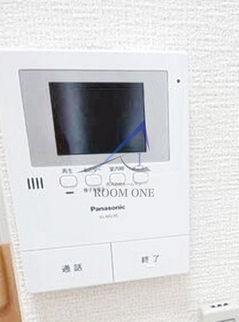 セキュリティ　モニター付きインターホンです。