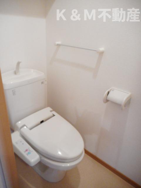 トイレ　落ち着いたトイレです