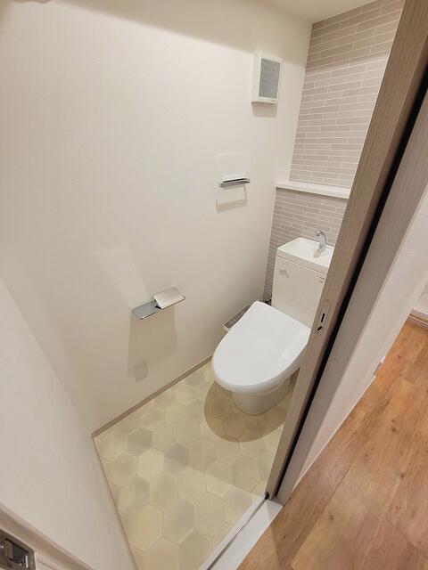 トイレ　清潔感のあるトイレです