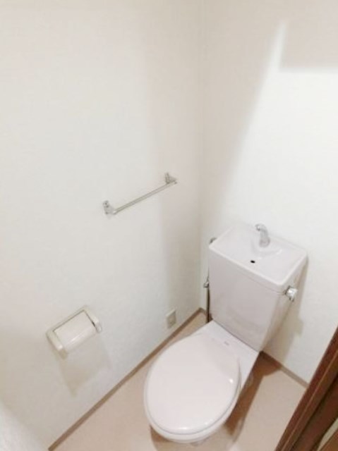 トイレ　別部屋参照