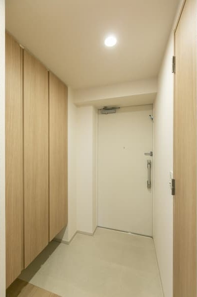玄関　※反転式間取り別号室参考写真 　現状優先
