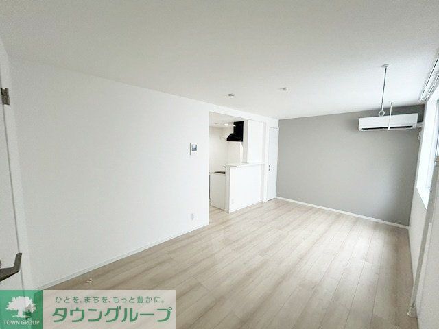 Coral茅ヶ崎の居間写真