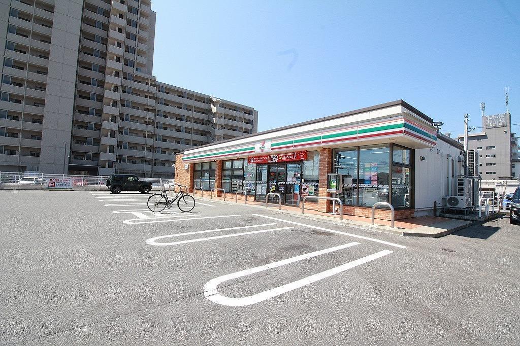 コンビニ　セブンイレブン新潟神道寺店（コンビニ）まで356m