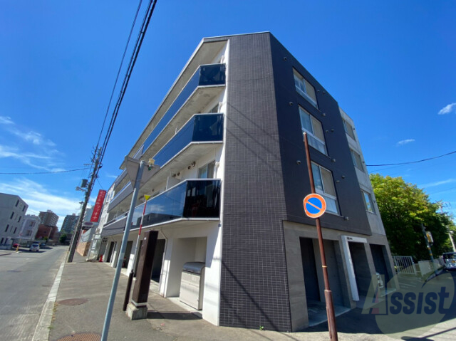 建物外観　札幌市北区北３７条西「ＮＩＣＯ麻生」