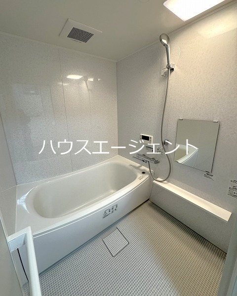 バス・シャワールーム　追い焚機能付きです。※参考画像