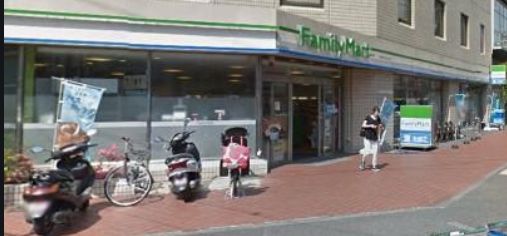 コンビニ　ファミリーマート目黒東山一丁目店（コンビニ）まで141m