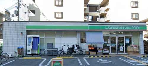 コンビニ　ローソンストア100 LS住吉山之内三丁目店（コンビニ）まで165m