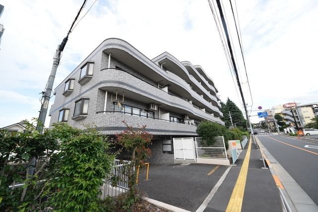 建物外観　☆重量感たっぷりなマンションです☆