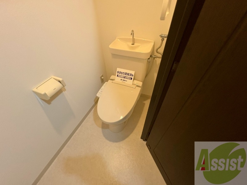 トイレ　こちらはトイレです。清潔感があり、安心して使用できます。