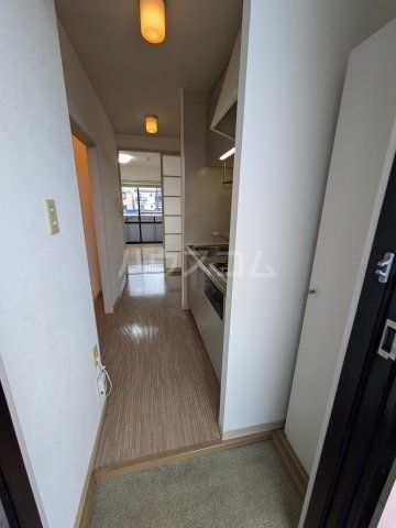 ＪＲ東海道本線 安倍川駅 徒歩7分 2階建 築29年の玄関写真