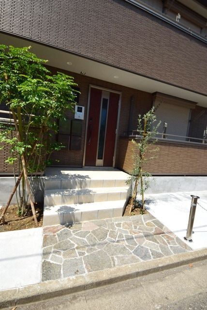 エントランス　★お部屋はこちらです★