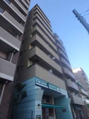建物外観　八丁畷駅徒歩５分の駅近マンションです。
