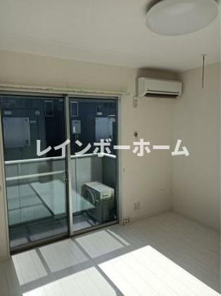 居室・リビング　使いやすい居間です