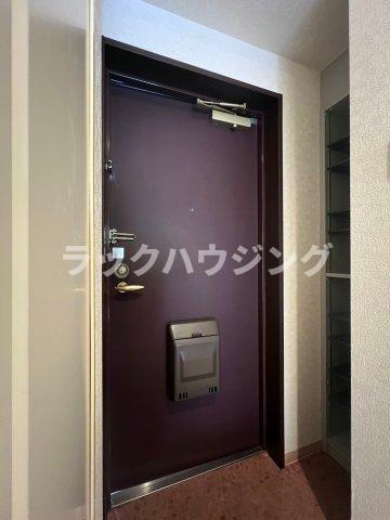 玄関　画像と現状が異なる場合は現状優先となります。