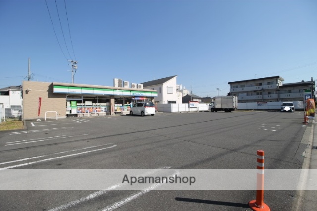 コンビニ　ファミリーマート（コンビニ）まで123m