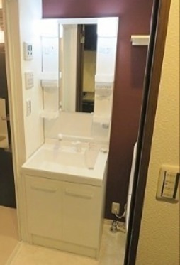 洗面設備　※別タイプの参考画像になります。