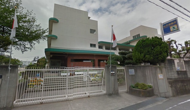 小学校　茨木市立畑田小学校（小学校）まで758m