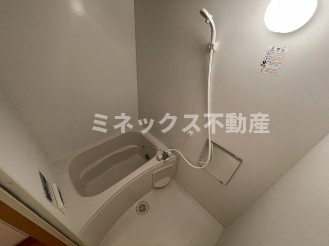洗面設備　同タイプのお部屋の写真。現況を優先します。